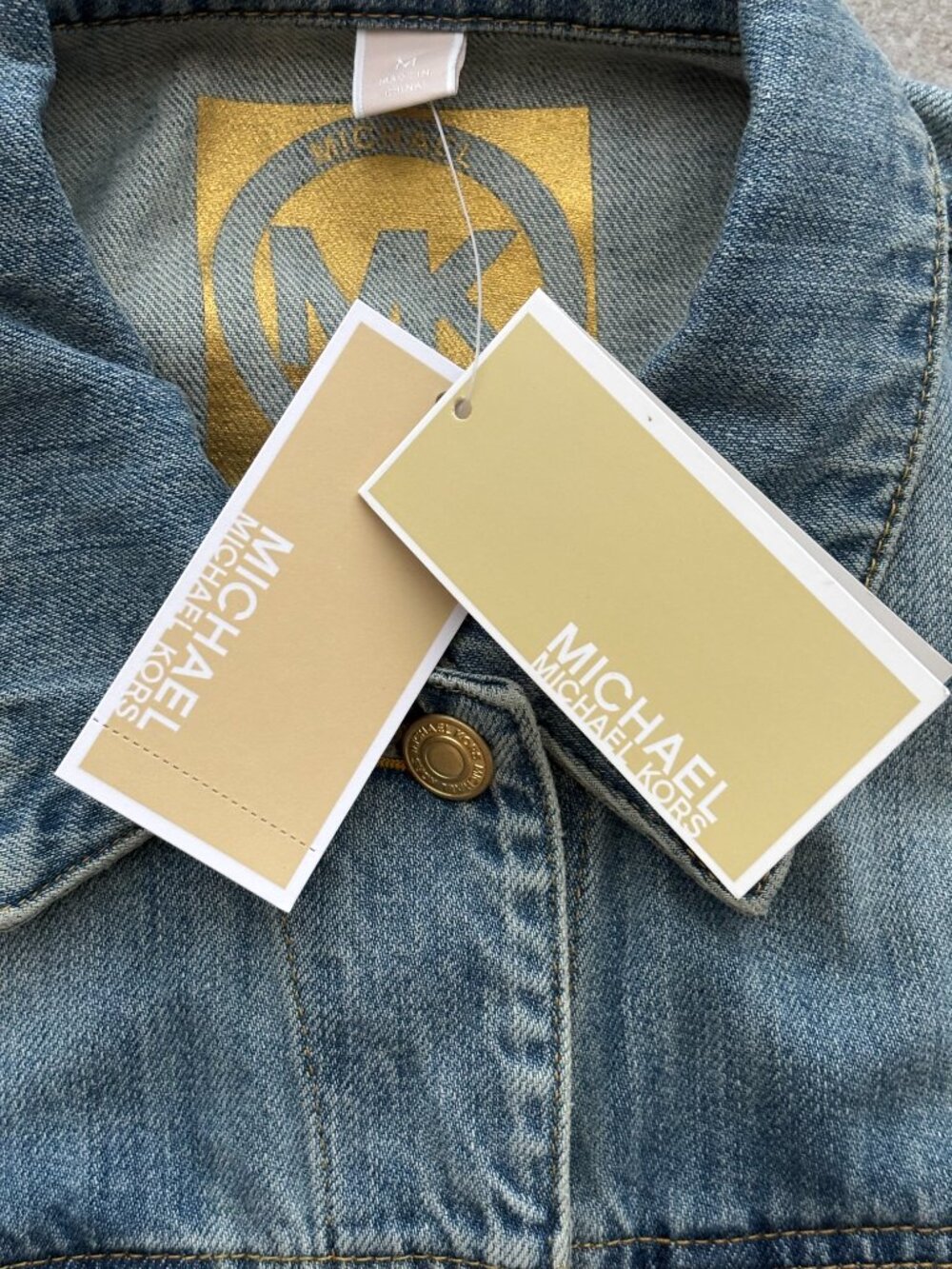 MICHAEL Michael Kors Light Vintage Wash Denim Jacket NWT Sz M Timeless Classic - Picture 6 of 15